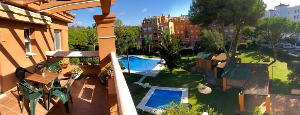 Gatu Premium Atico Sotavento Playa, Parking, Terraza, Piscinas, Wifi Y Aire Acc , " Preferente Mayores De 25 Anos Y Familias " El Puerto de Santa María Buitenkant foto